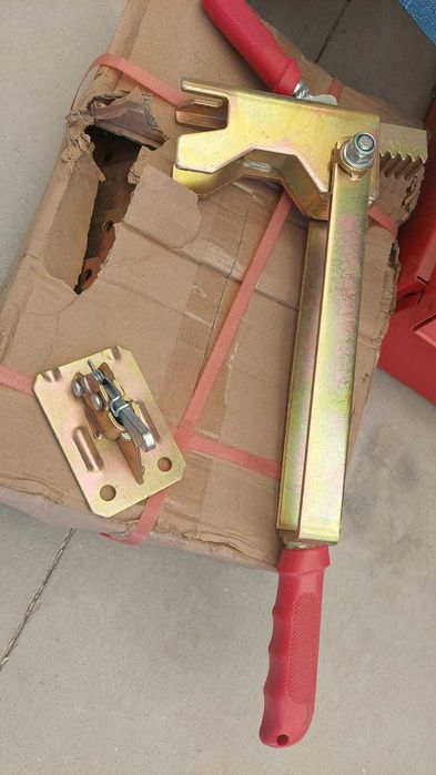 Morset pentru armături - Blocatori,  farfale, fluturasi , dispozitiv strangere, panouri tip Doka, grinzi si tego de 21 mm Doka