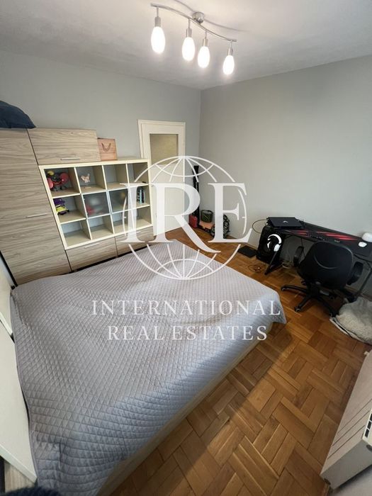 Продава се Четиристаен апартамент в Варна, Младост 1 - 80 кв.м за 1141 €/кв.м - Снимка #9