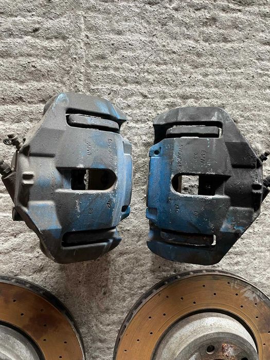 Предни апарати и дискове 335d 348мм BMW E90/E91/E92