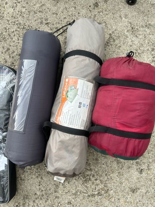 Cort,scaun pescar ,palete cu fileu ,sac dormit
