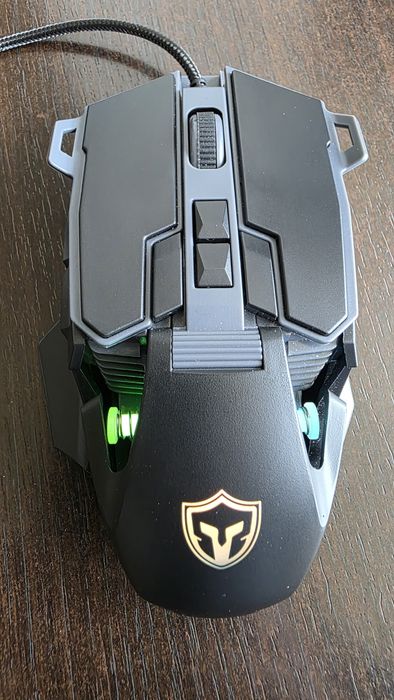 Vând mouse gaming