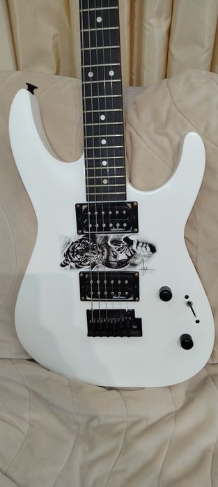 Електрическа китара Jackson JS 11