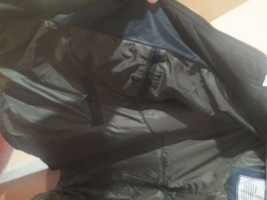 Продам фирменную куртку