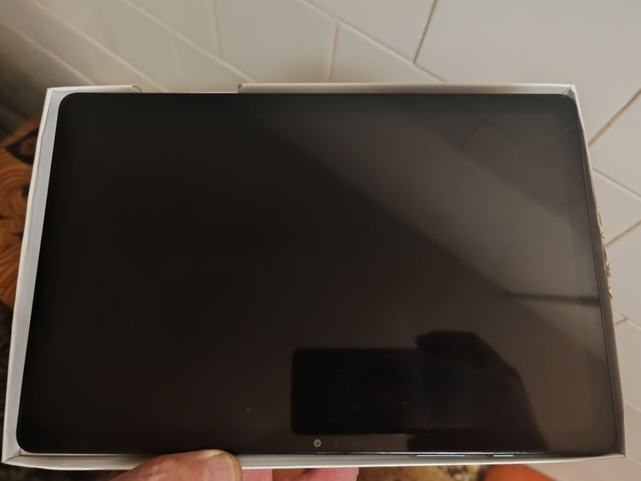 Vând tabletă Samsung Galaxy Tab 9+