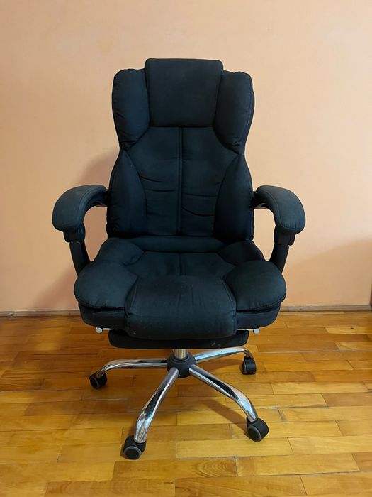 Vând  lei scaun elegant de birou 325 lei