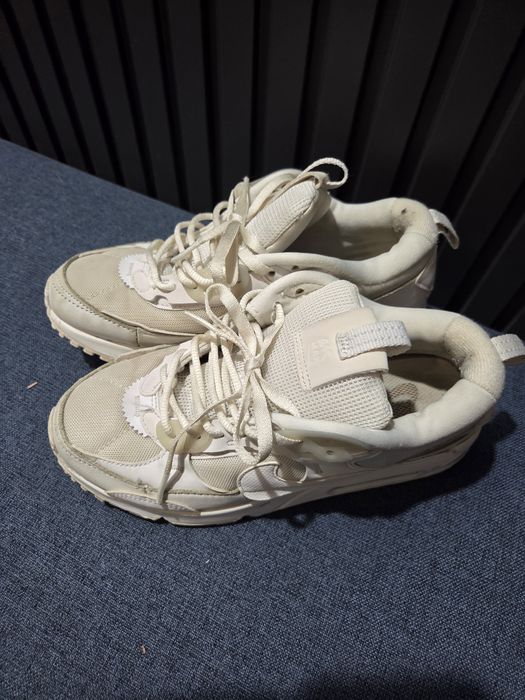 Продаются кроссовки