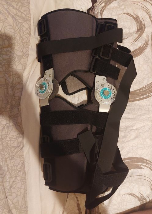 Ортеза за коляно за мобилизация