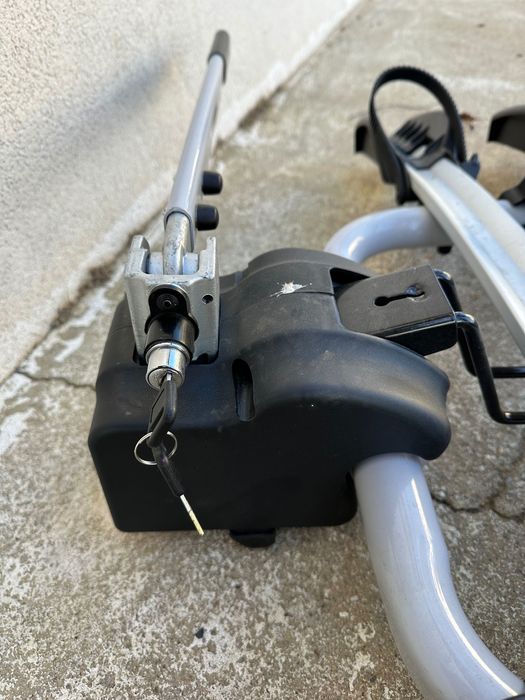 Стойка за три колела