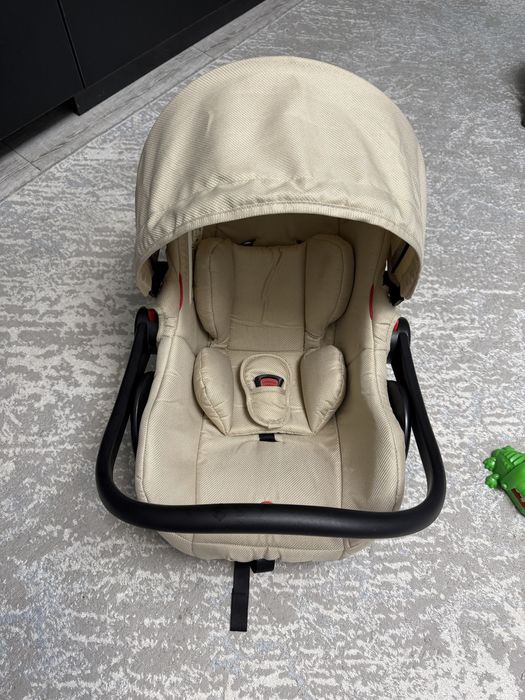 Продам автолюльку автокресло для детей