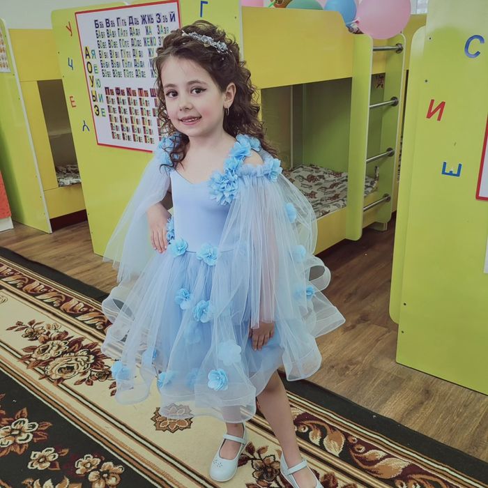 Продаётся платье для девочки