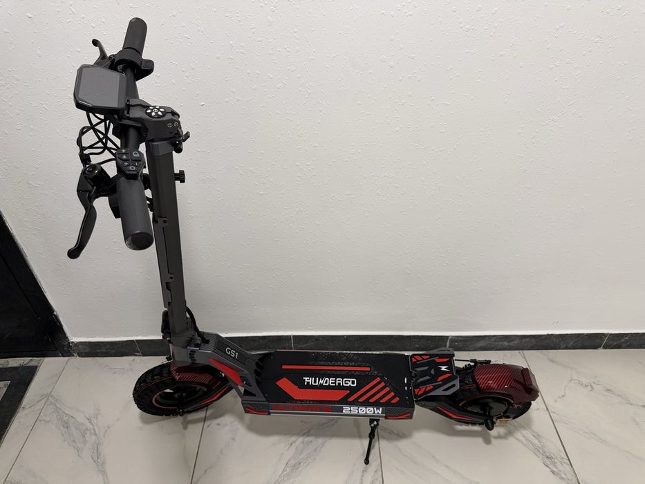 Электросамокат с Дубая.