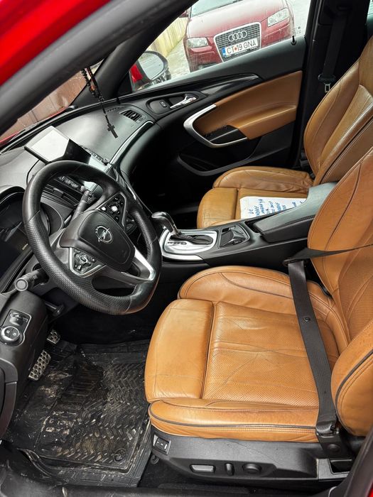 Opel insignia 4×4 biturbo 2.00 CDTI