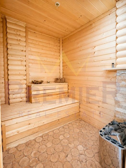 Тристаен (3-стаен) Христо Ботев гр. Варна 169кв.м