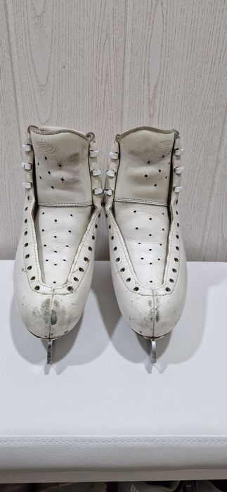 Кънки за фигурно пързаляне Edea Overture 235