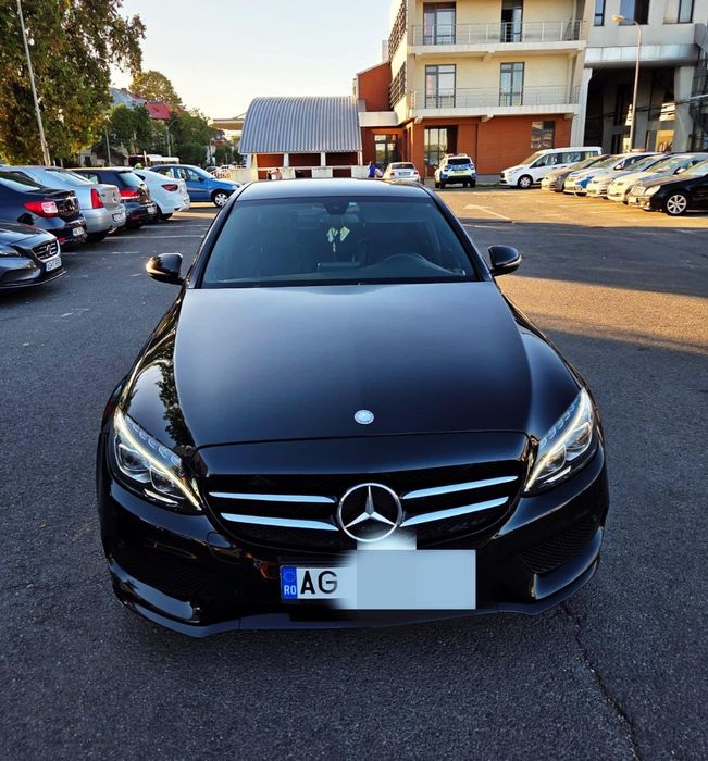 Vând Mercedes Benz C220 AMG