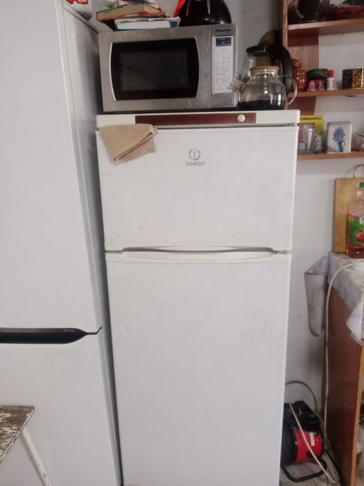 Продам холодильник