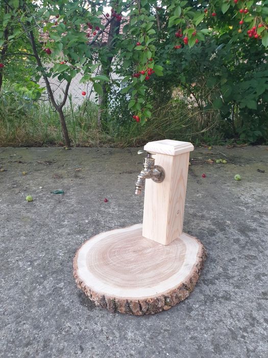 Диспенсър за алкохол чешмичка