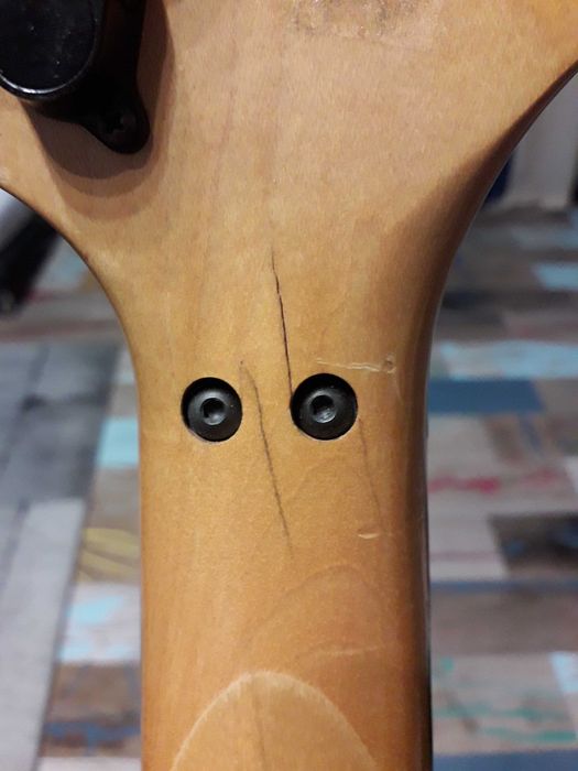 Продавам китара електрическа IBANEZ RG550LH за лява ръка