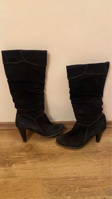 Cizme din piele intoarsa negre 39