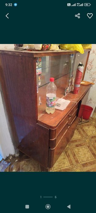 Продам мебель сервант тумбы советские