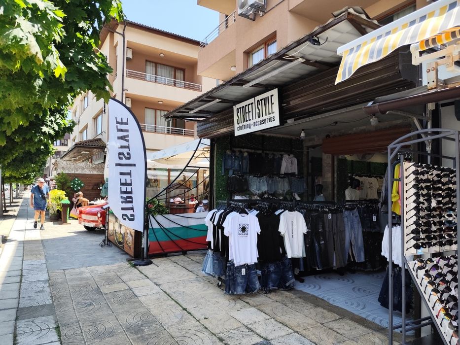 Дава се под наем Магазин в Приморско - 125 кв.м за 9000 € - Снимка #1