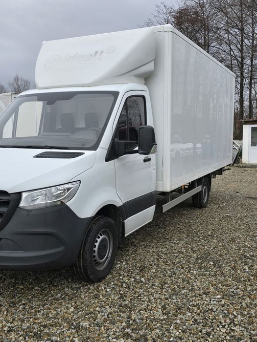 Vând Mercedes sprinter