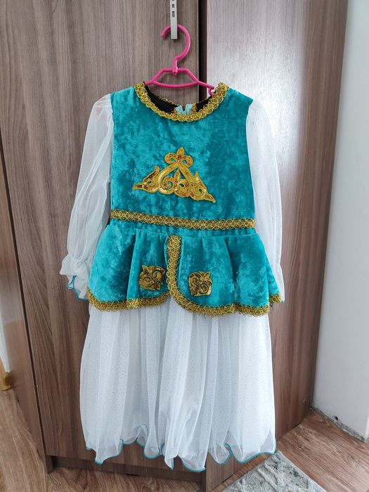 Продам национальное платье на девочку