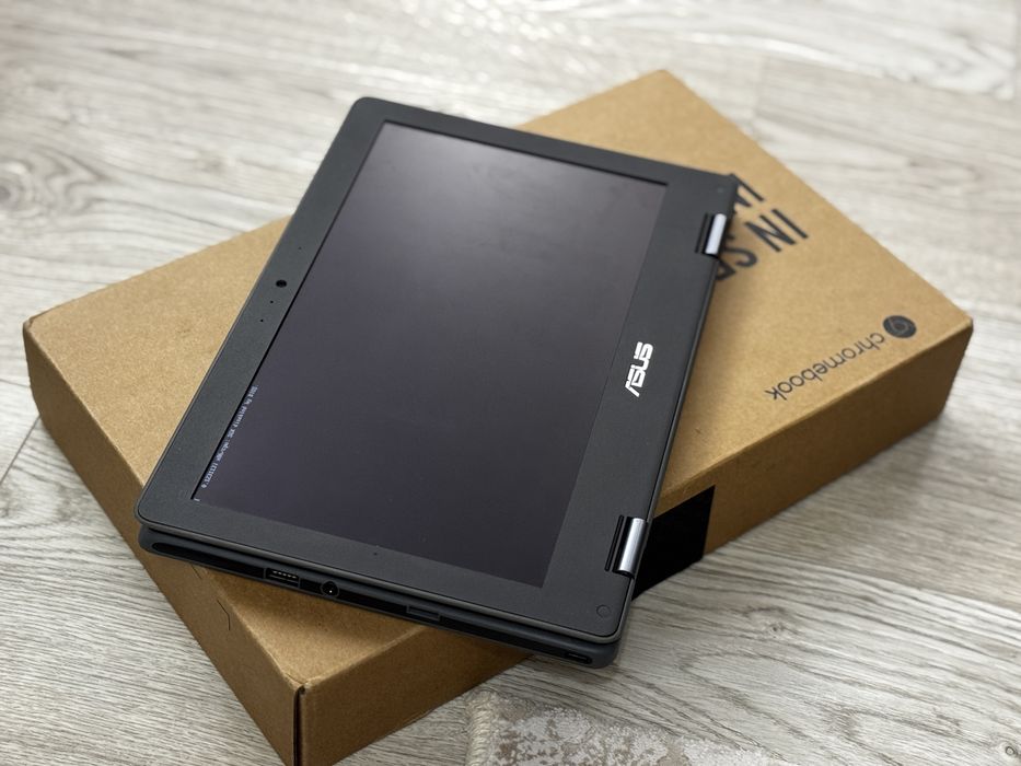 Asus Chromebook C214M
