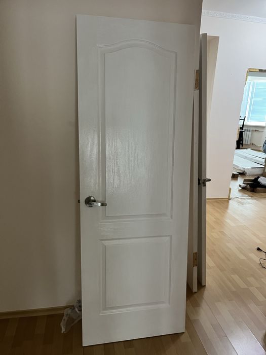 Двери межкомнатные белые