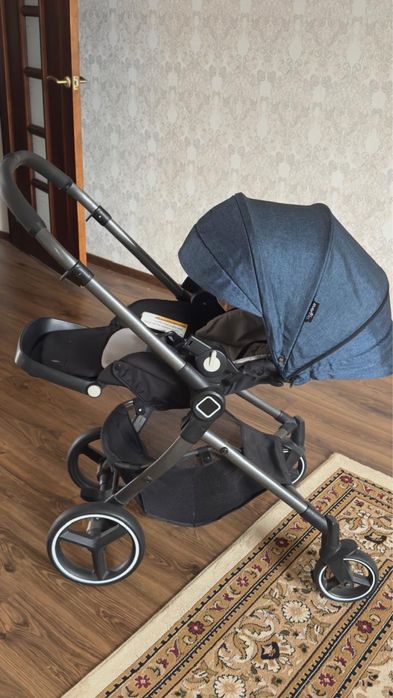Детская коляска evenflo