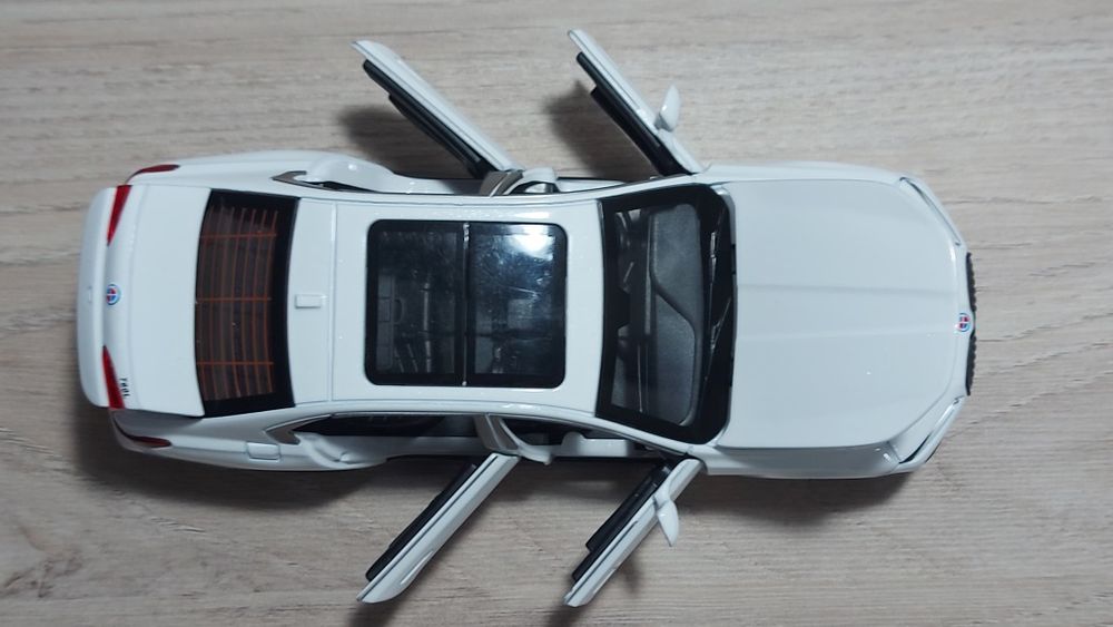 BMW i7 в идеальном состоянии