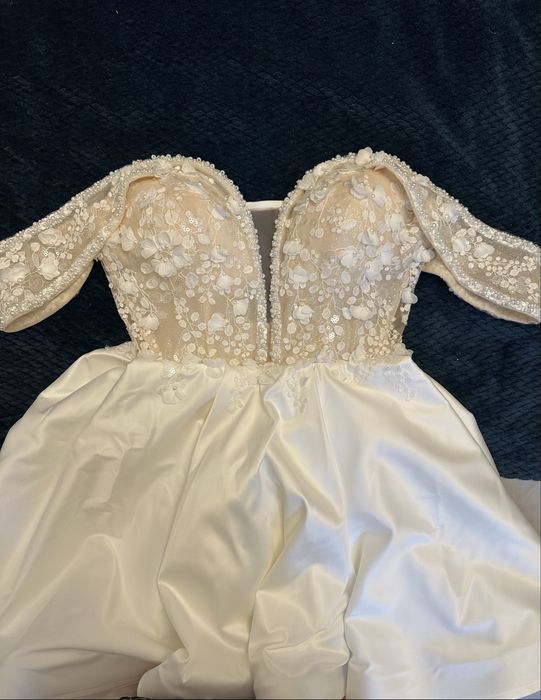 Rochita de cununie cu corset cu pietricele