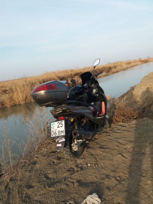 Скутер макси 175 куб