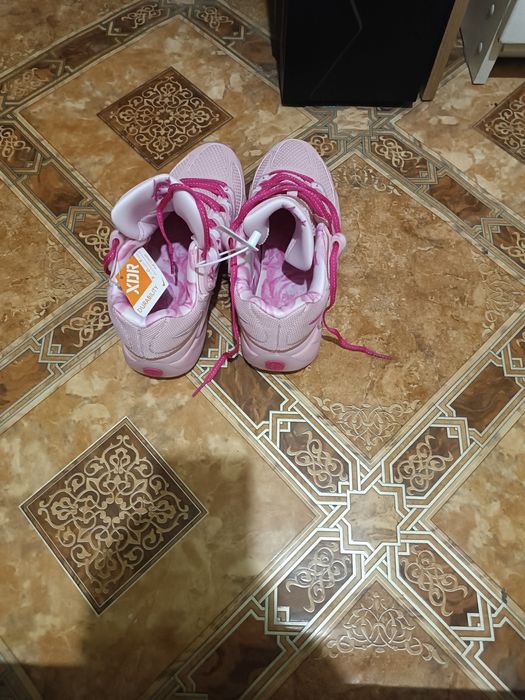 продам кросовки кд 18