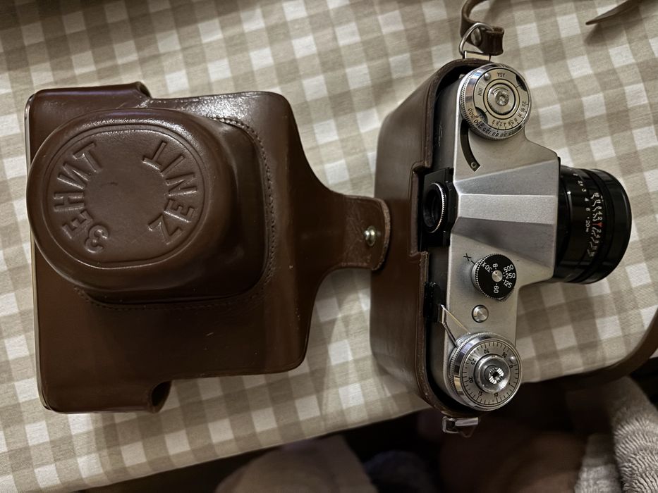 Фотоапарат Зенит.