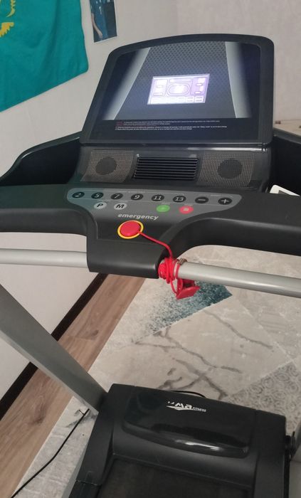 Продается беговая дорожка