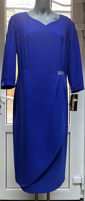 Rochie ocazie model deosebit marimea 44-46 nou