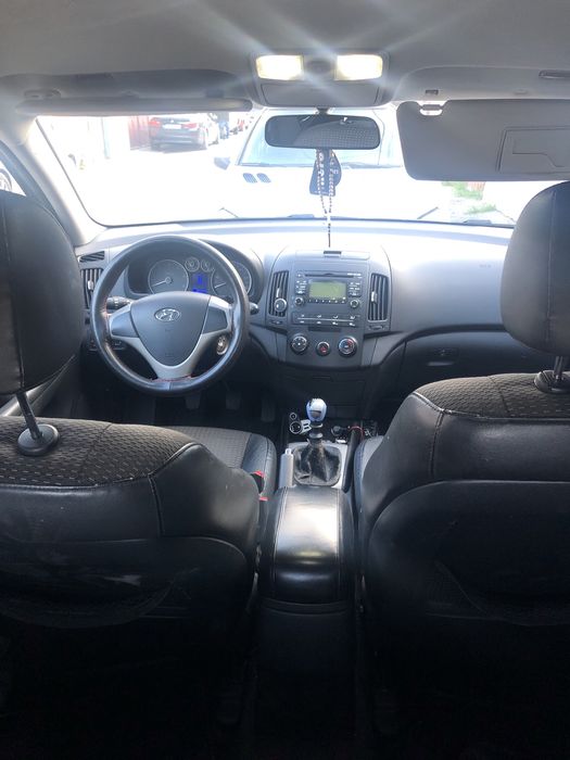 Vând sau schimb Hyunday i 30