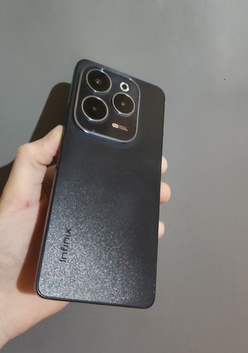 Infinix Hot 40 , 16/256