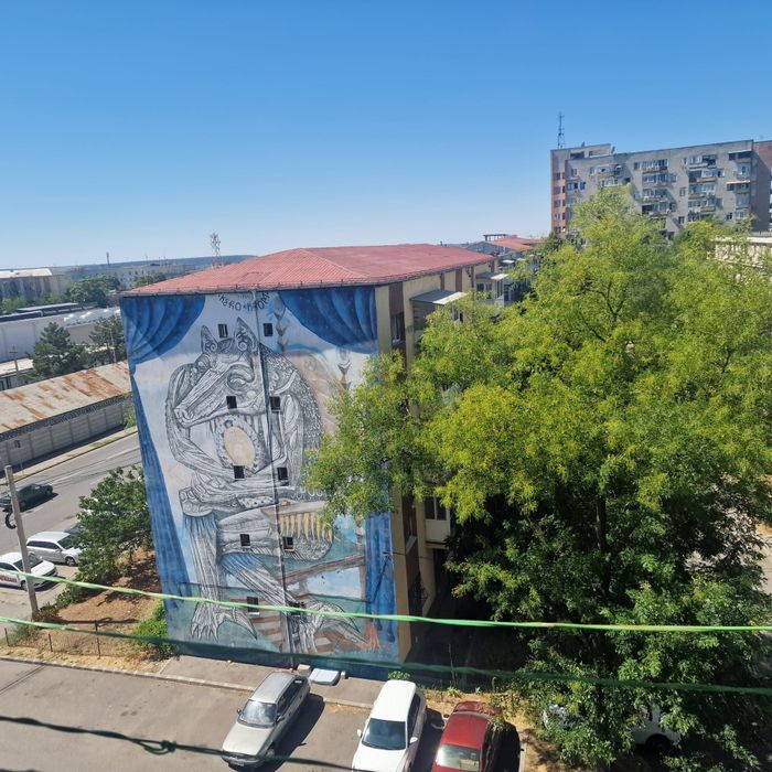 Închiriez garsoniera