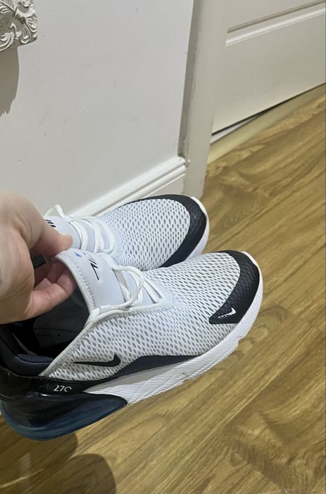 Adidasi Nike model 270 , masura 35