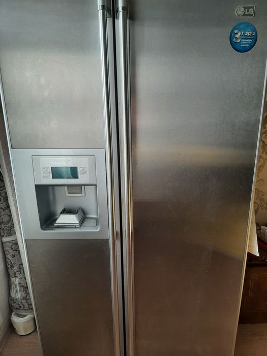 Продам холодильник