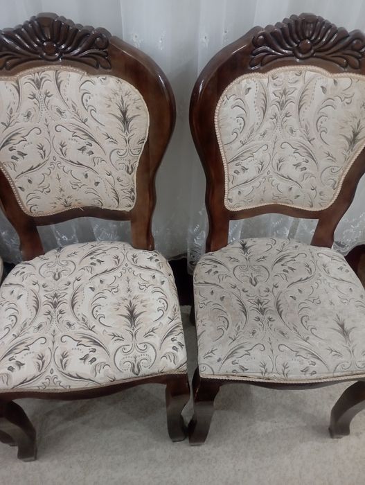 Химчистка  диванов кресел стулья