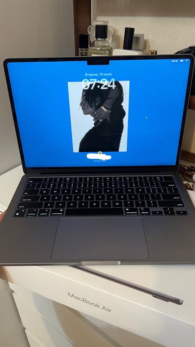 MacBook Air, M2 2022, 13.6, 8/256GB