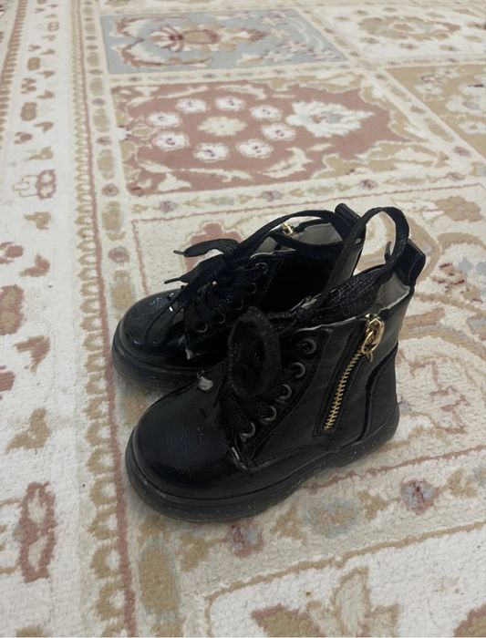 Детские сапоги.