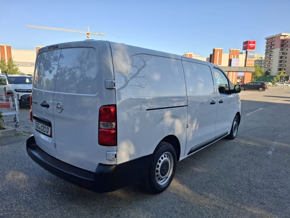 Opel vivaro  2023.L2H1 maxi  2490kg  masa maximă  autorizată