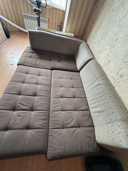 Мягкая мебель ( диван угловой )