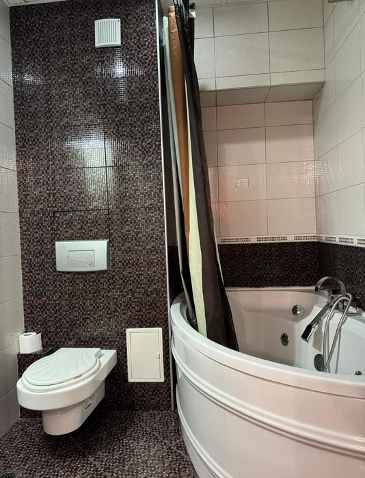 Дава се под наем Тристаен апартамент в Варна, ВИНС - 88 кв.м за 698.19 € - Снимка #8