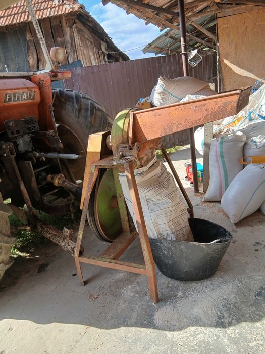 Vand moara de macinat