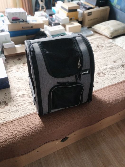 Vând rucsac transport animale nou